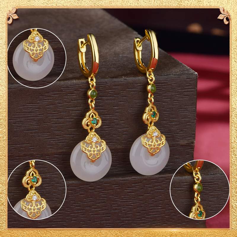 detail display of the Ping'an Earrings