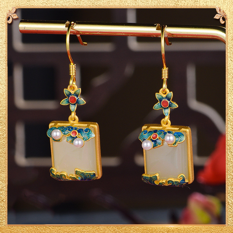 the first display of the great luck earrings