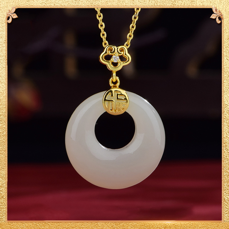 the first display of the peace plaque pendant