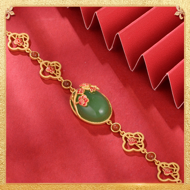 the second display of the fine bracelet