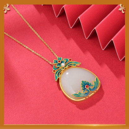 the fourth display of the woman flowers pendant