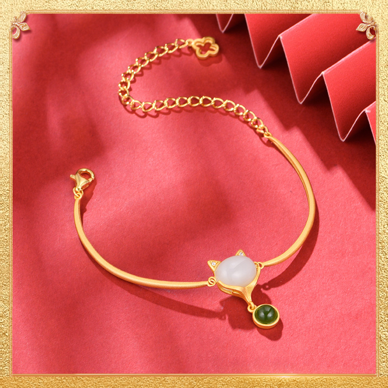 the first display of the fox bracelet