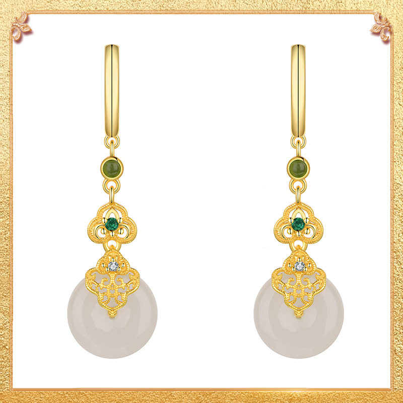 detail display of the Ping'an Earrings