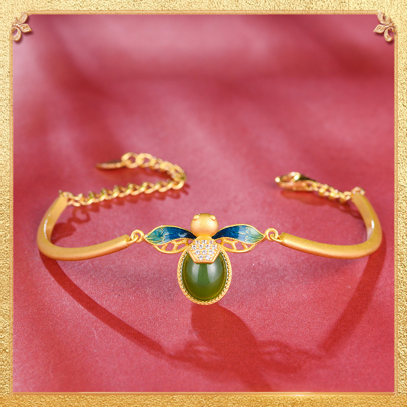 the first display of the bee bracelet