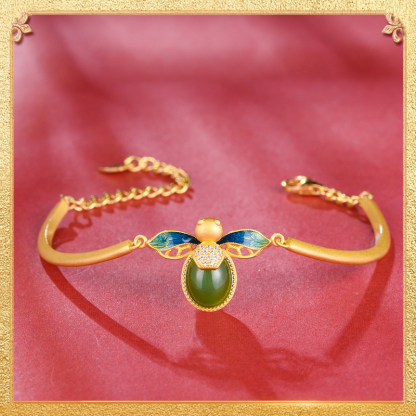 the first display of the bee bracelet