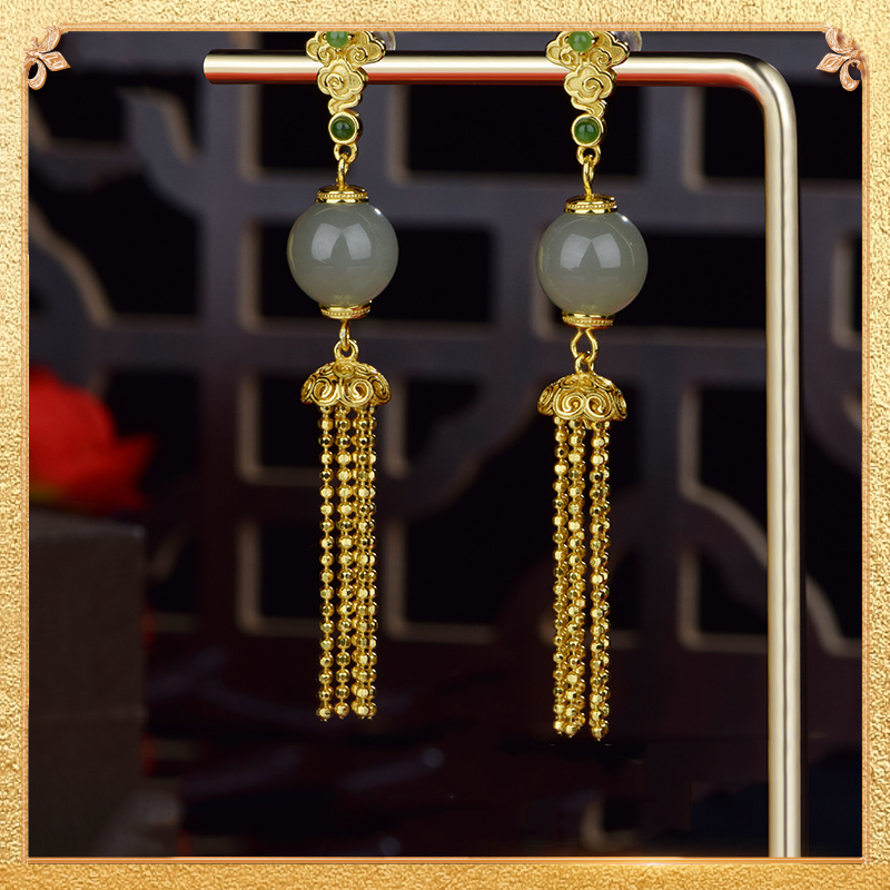 the first display of the auspicious tassel earrings
