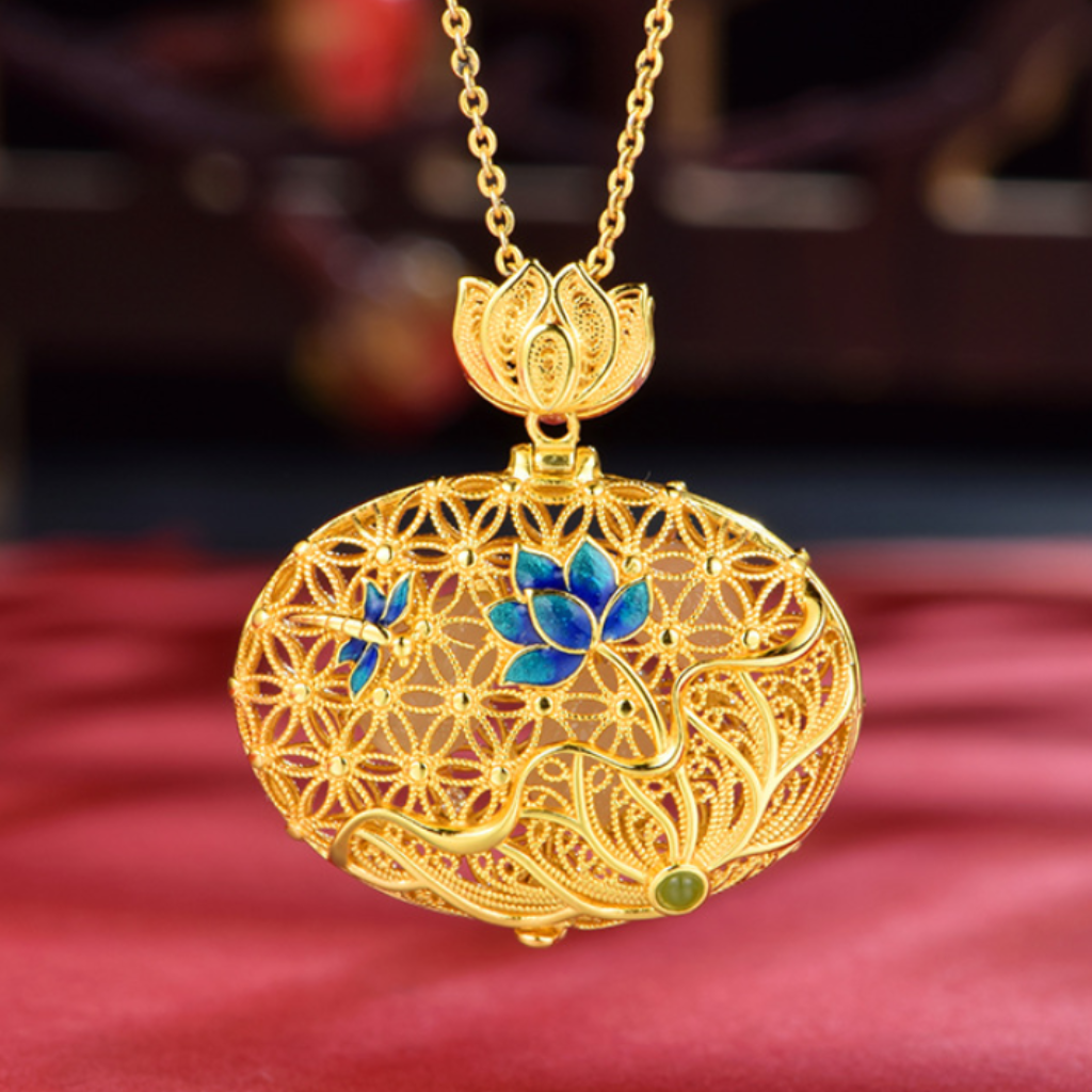 Hetian White Jade "Flower Language" Pendant (Model K1580)