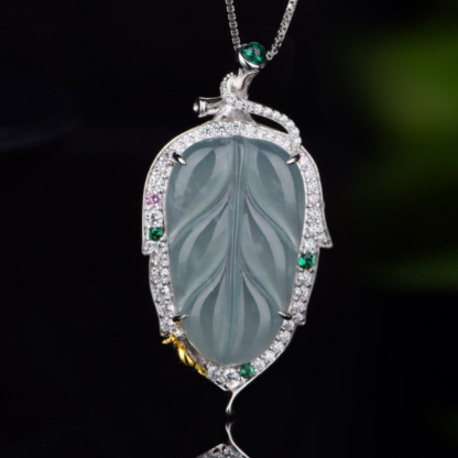 Emerald "Lucky Leaf" Pendant (Model K3569)