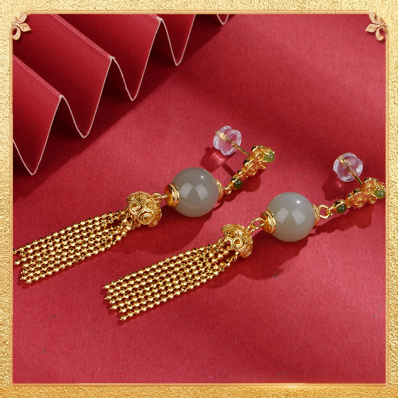the second display of the auspicious tassel earrings