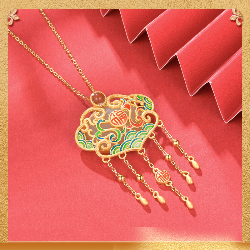 the fourth display of the phoenix ruyi lock pendant