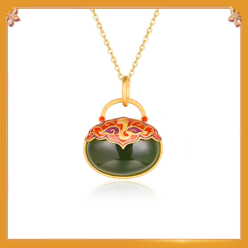 close-up shot display of the phoenix nirvana pendant