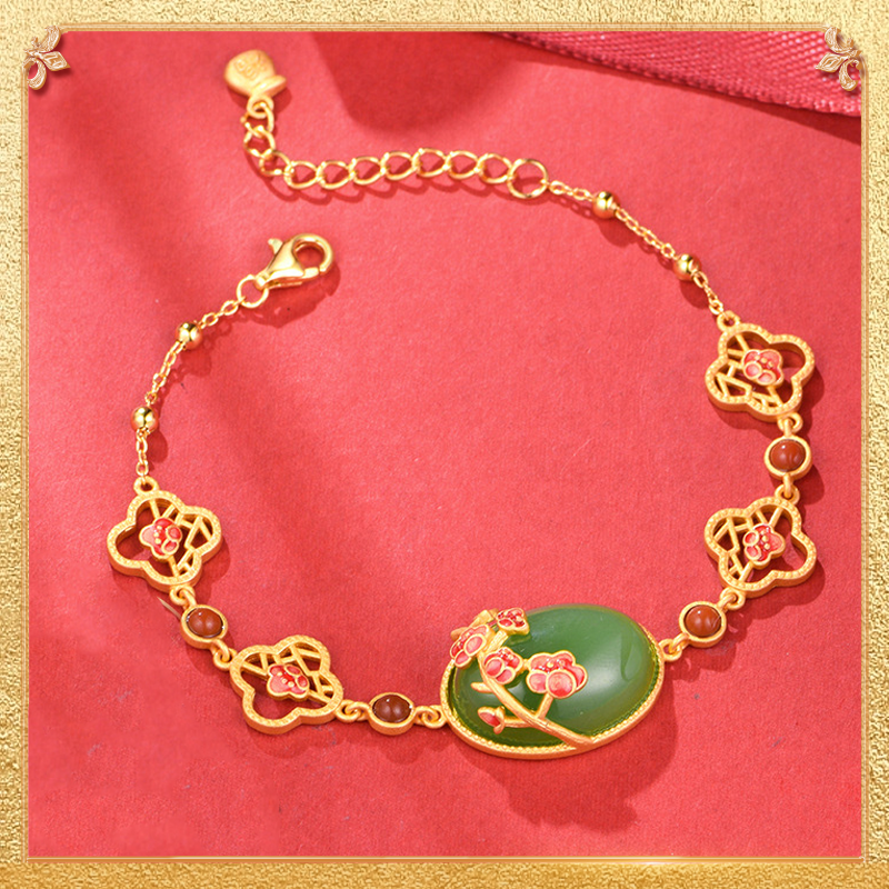 the first display of the fine bracelet