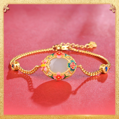 the second display of the blossomed bracelet