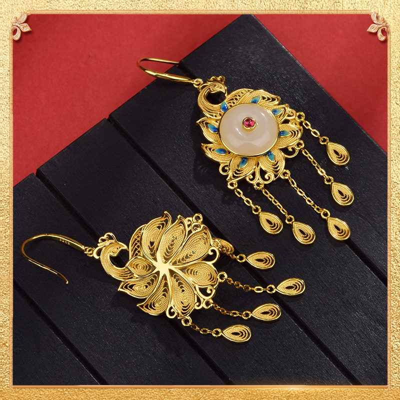 the second display of the beautyful phoenix earrings