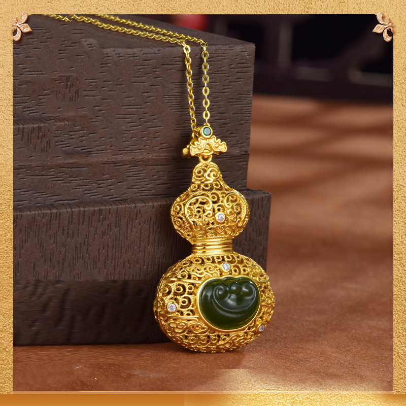 the second display of the lucky gourd pendant