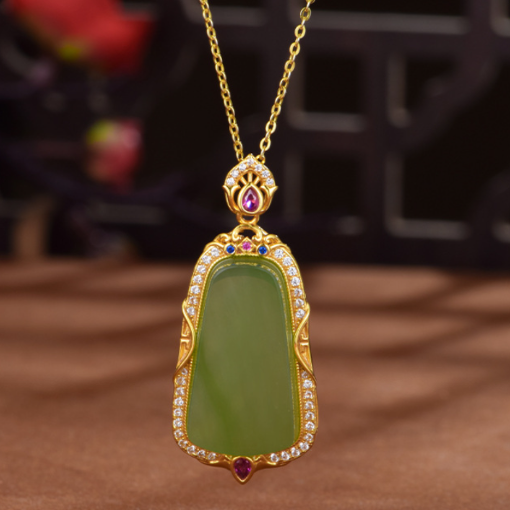 Hetian White Jade "Auspicious Cloud Disc" Pendant 