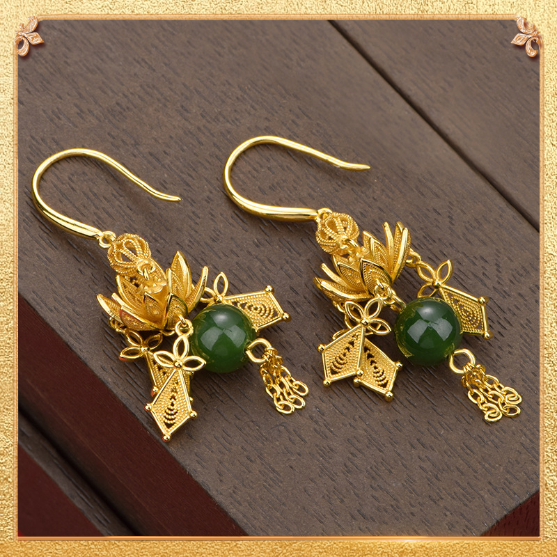 the second display of the luxuriant flowers Earrings