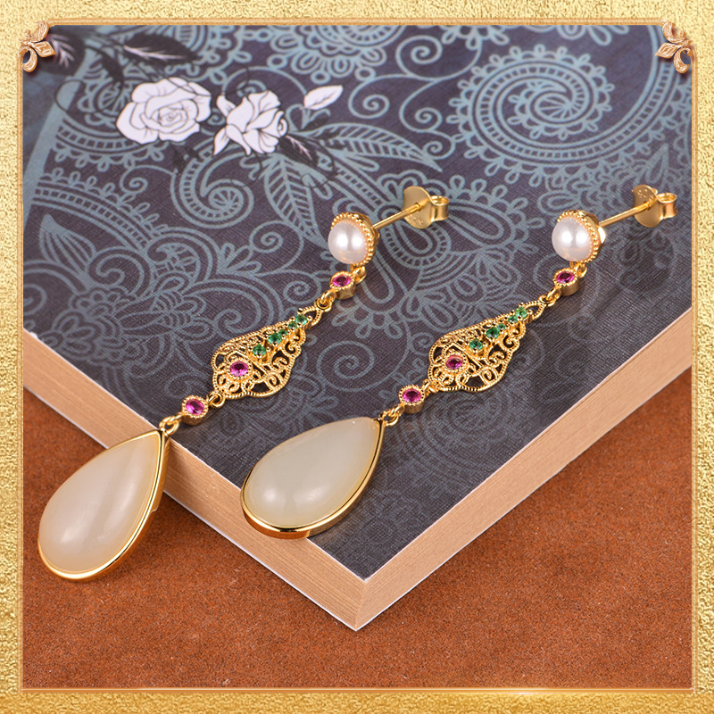 the third display of the poetry earrings