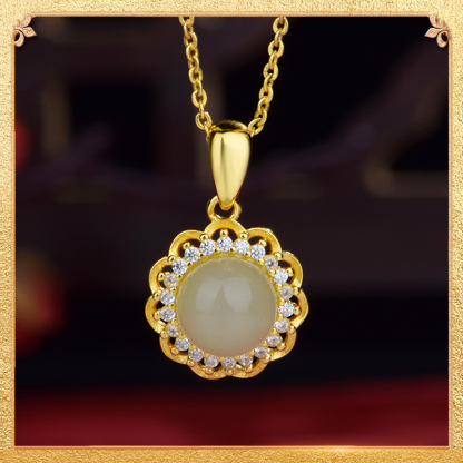 the first display of baby's breath pendant