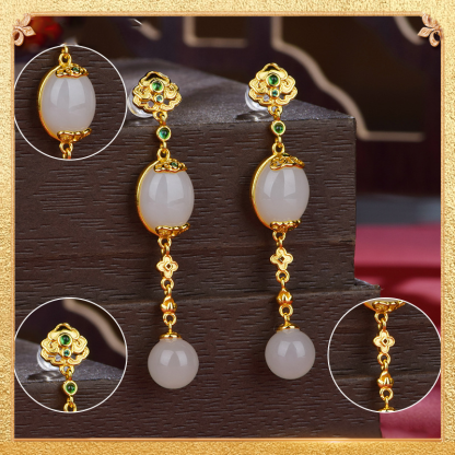 detail display of the auspicious clouds earrings