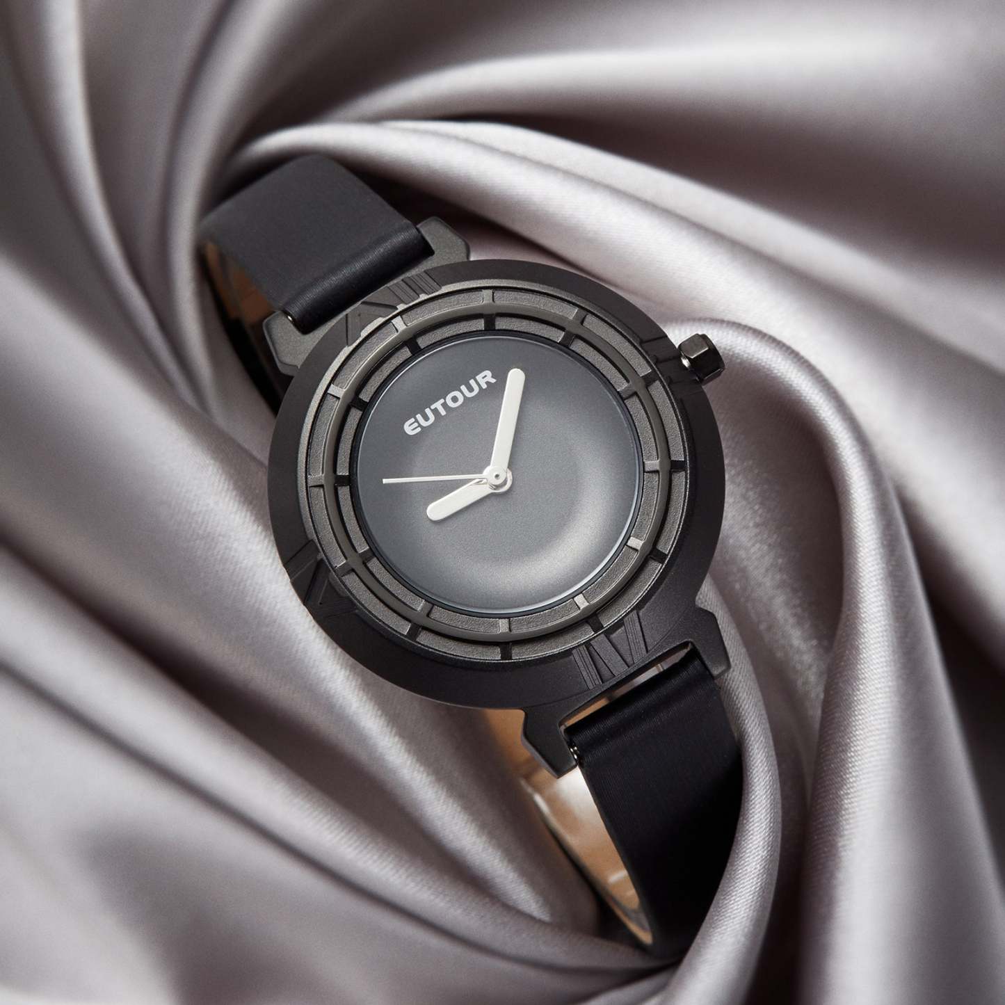 EUTOUR Elegance Quartz Women's Watch Analog U044