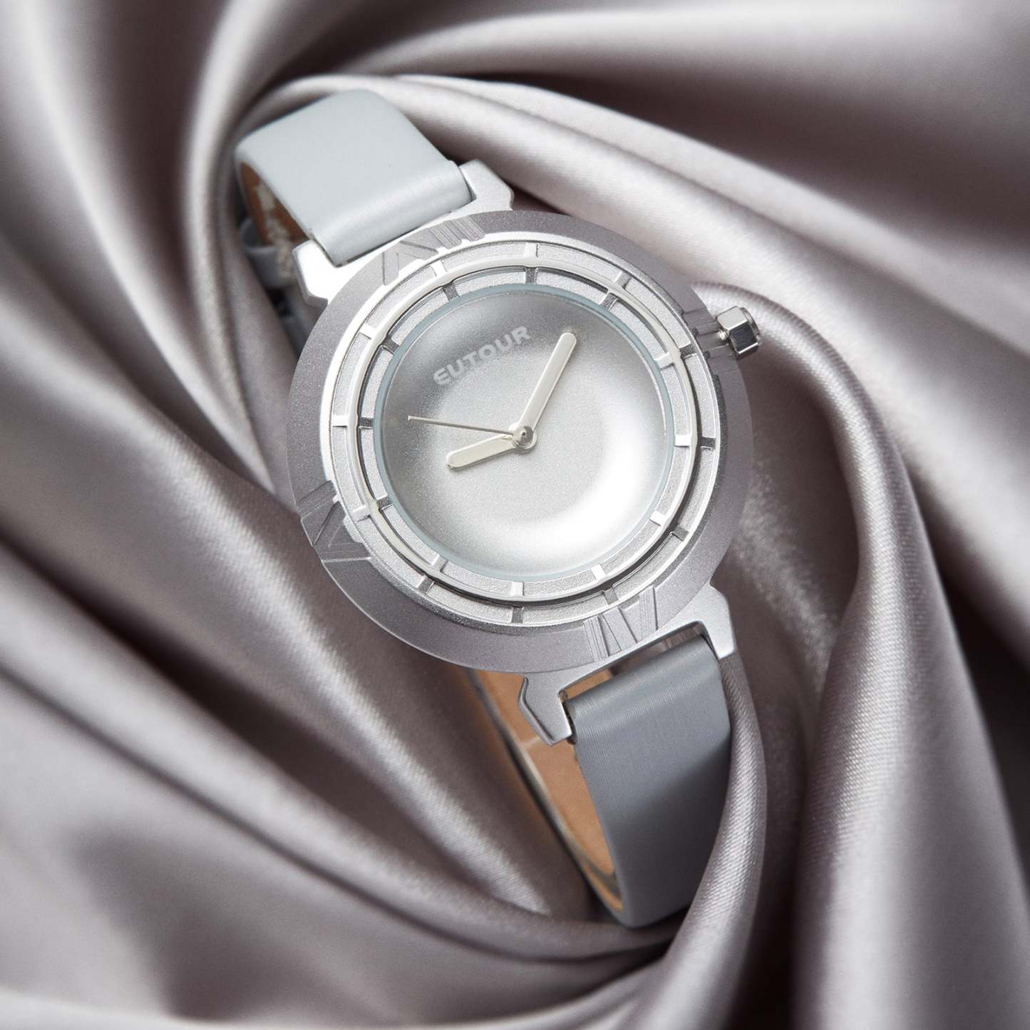 EUTOUR Elegance Quartz Women's Watch Analog U044