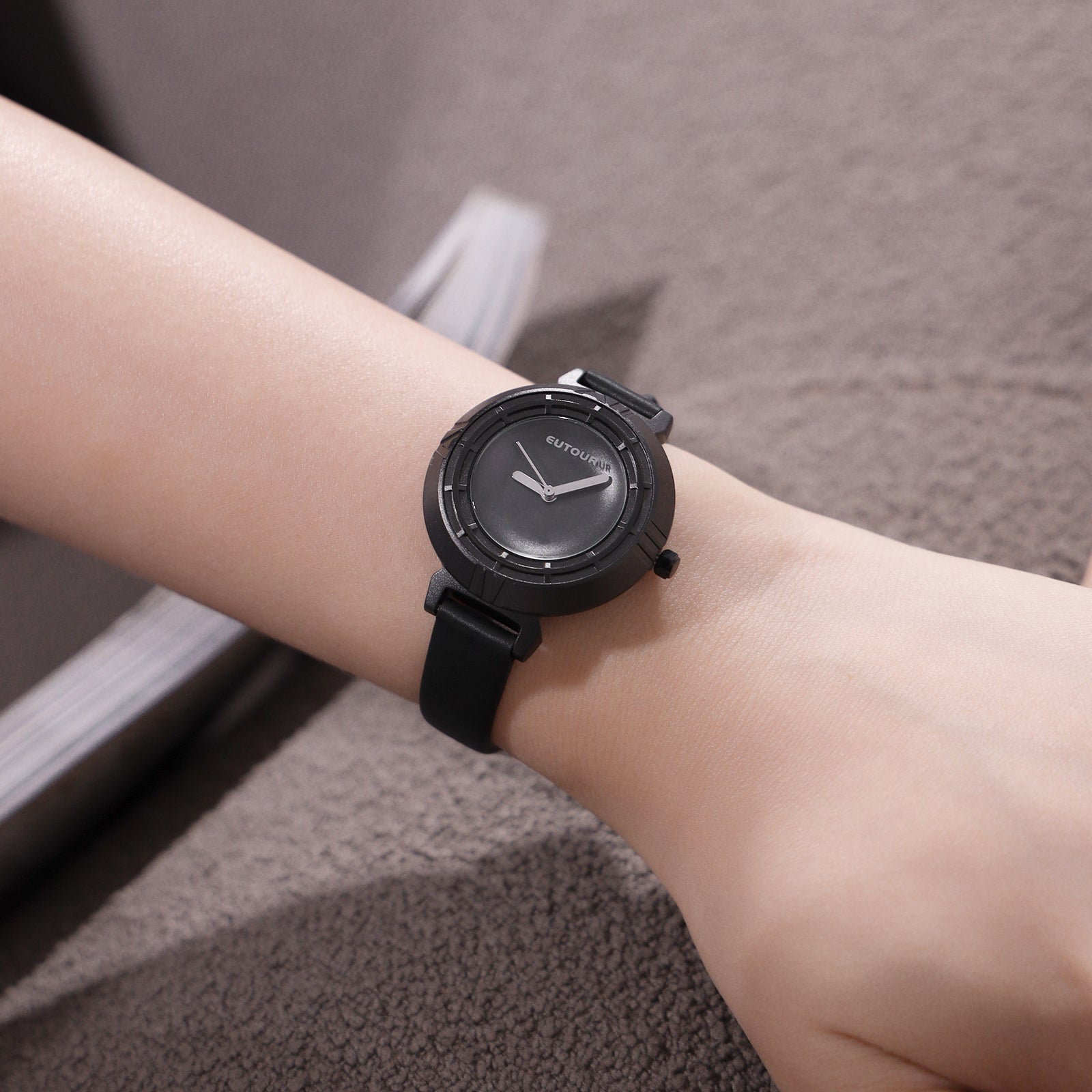 EUTOUR Elegance Quartz Women's Watch Analog U044