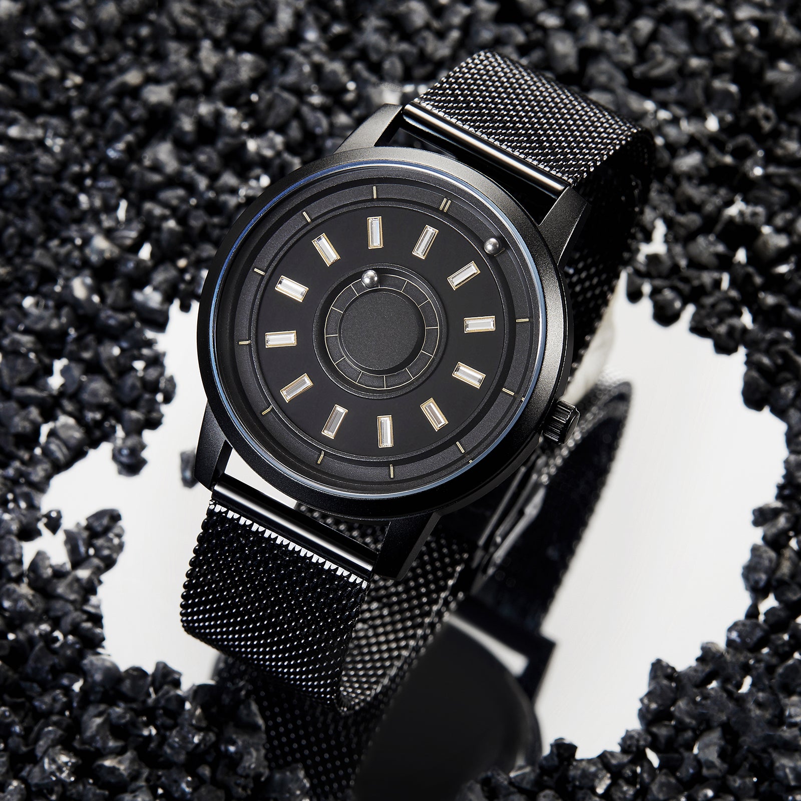 EUTOUR Magnetic Quartz Watch
