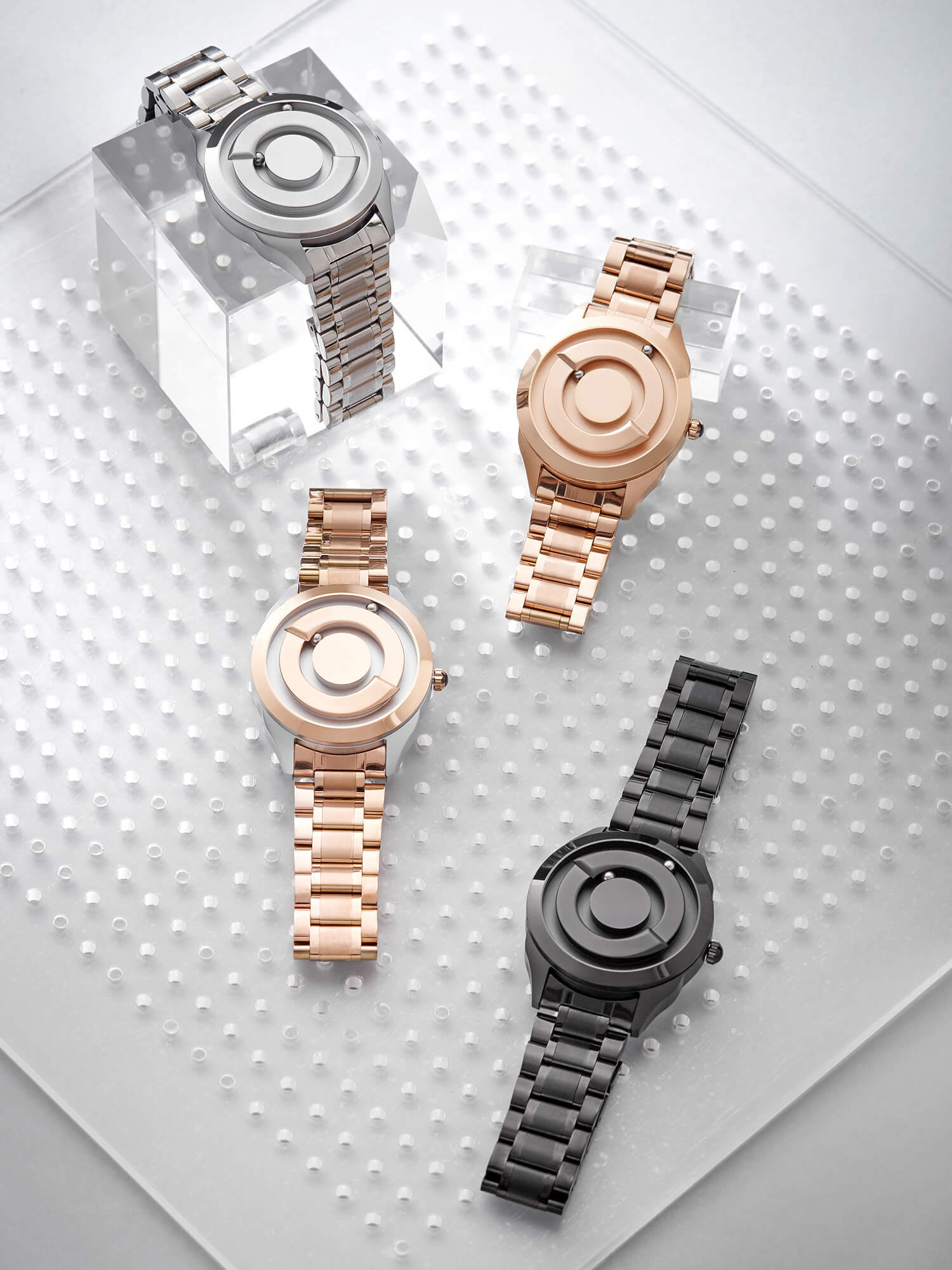 EUTOUR Magnetic Two Tone Watches