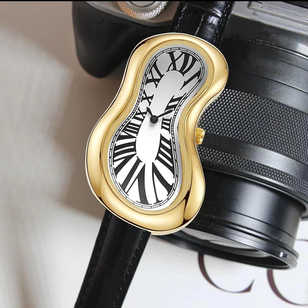 Melting Crash Watch Dali Paris French Rare Irregular Shape Vintage Waterproof