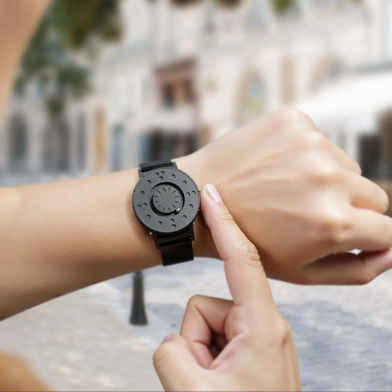 EUTOUR 2025 New Arrival Magnetic Watch Men Digital Wristwatch