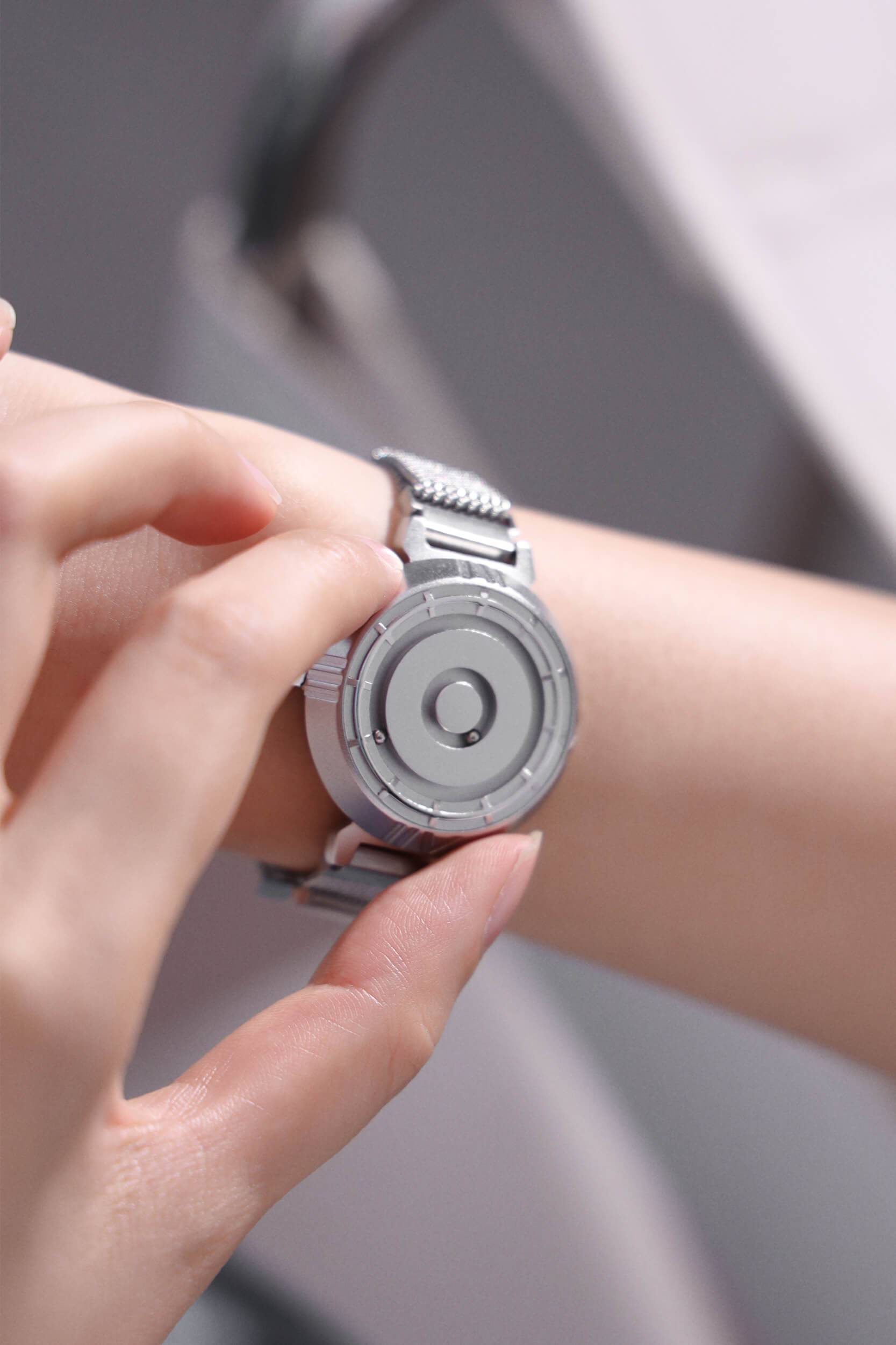 EUTOUR Magnet Watch For Women