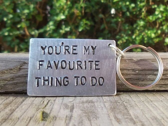 💖Funny Keychain Gifts for Him&Her