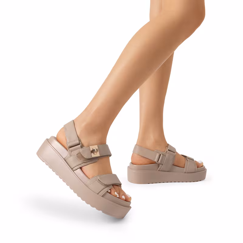 Women's Schoolbag Buckle Thick-Soled Platform Sandals