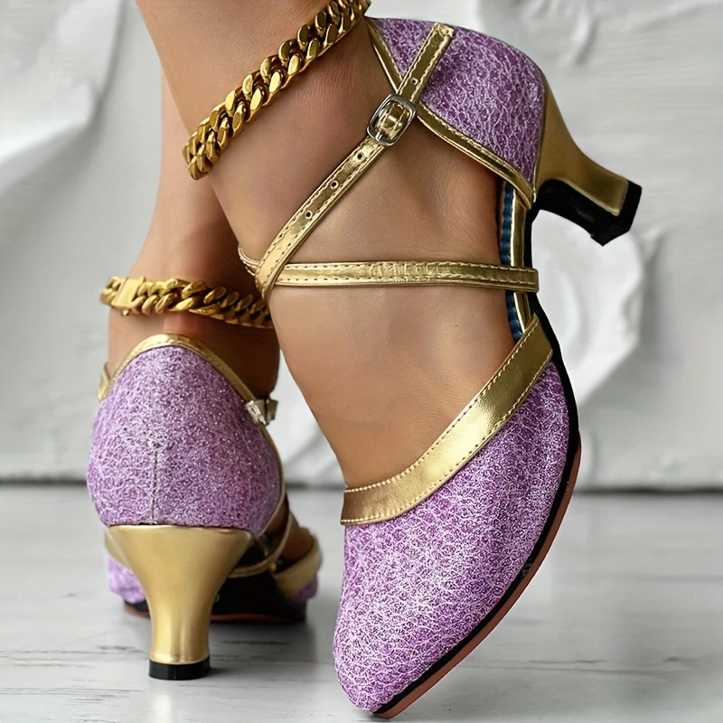 Eleganckie, masywne obcasy kobiet