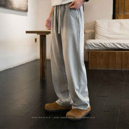 Men’s Relaxed Straight-Leg Wide Jeans