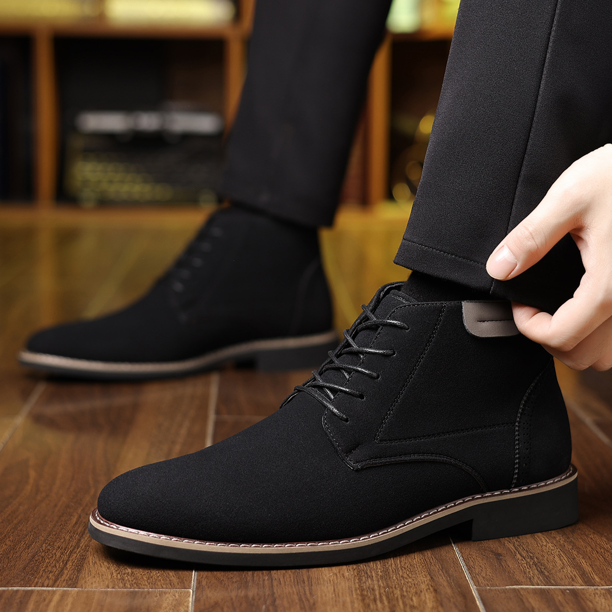 Men's Classic Suede Black Lace-up Boots