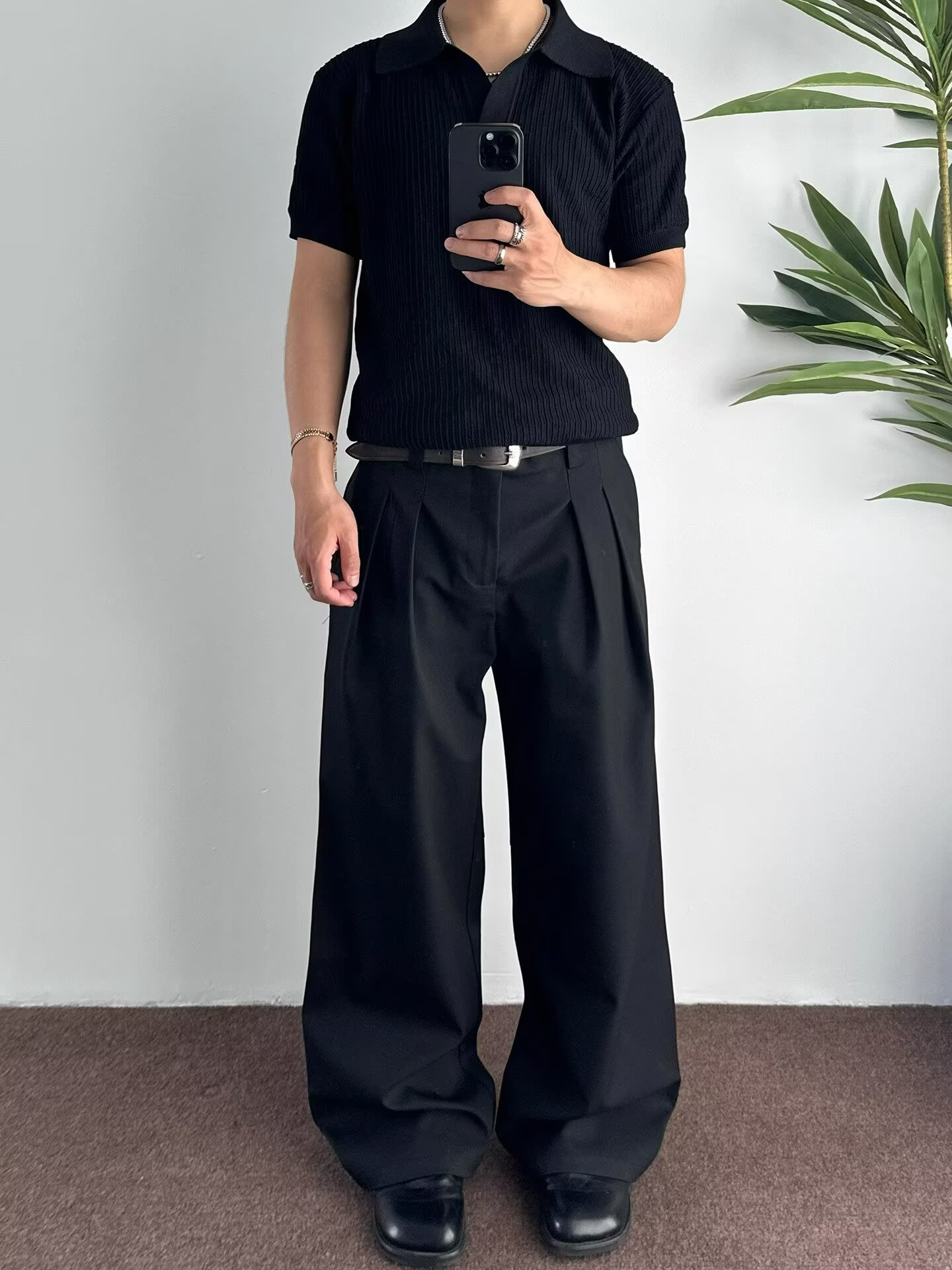 Men's Clean Fit Double-Pleated Wide-Leg Pants