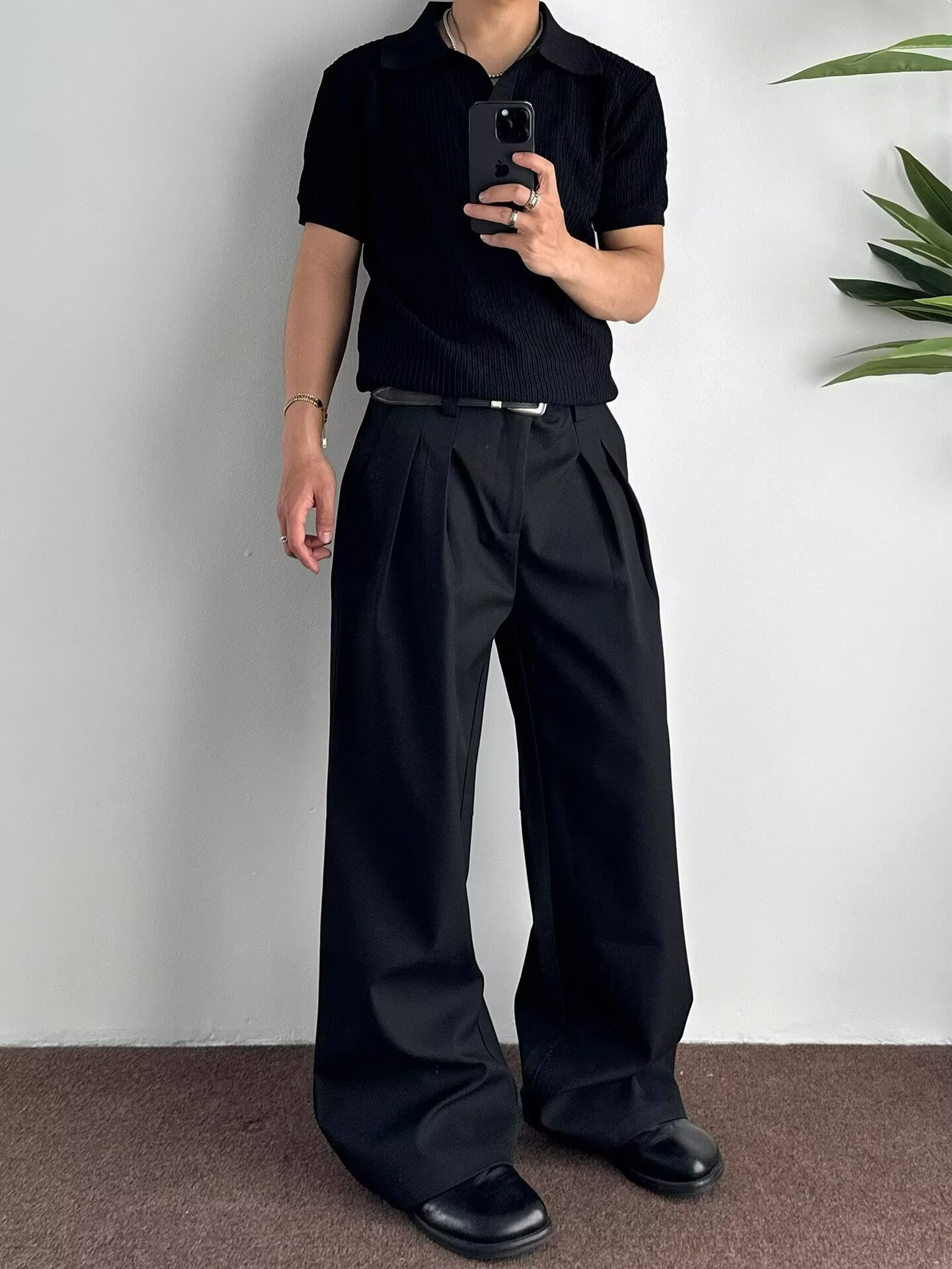 Men's Clean Fit Double-Pleated Wide-Leg Pants