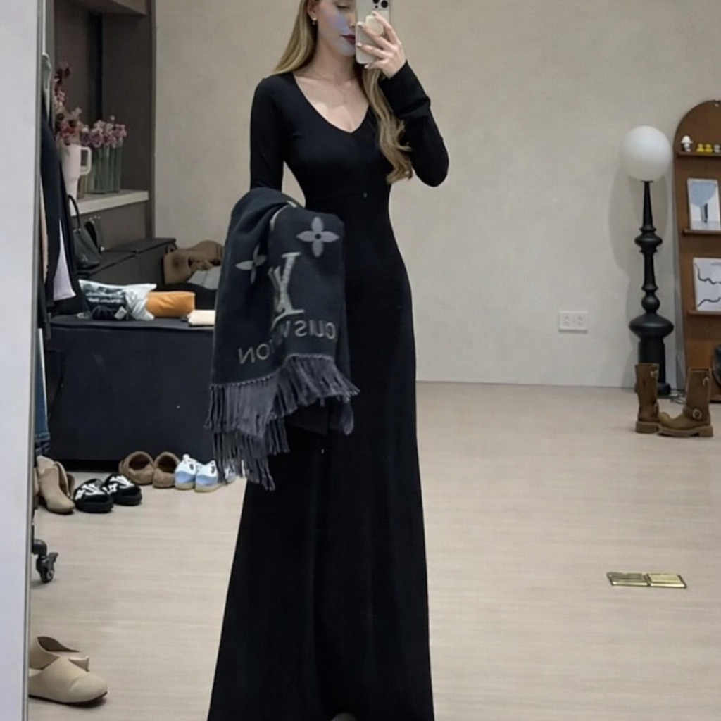 Women’s V-Neck Long Sleeve Mermaid Dress