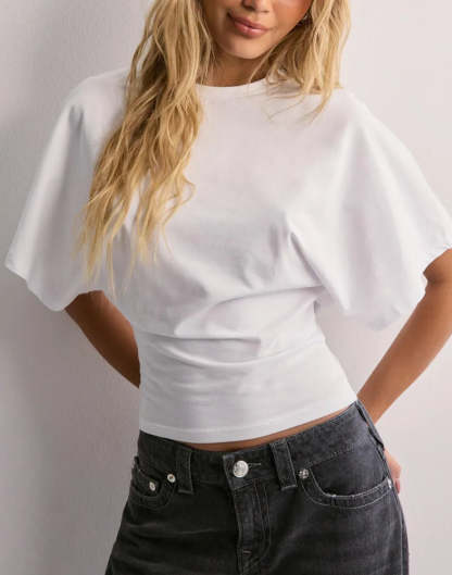 Roksana / T-shirt with wide sleeves