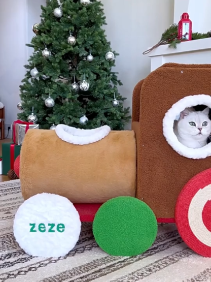 Christmas Reindeer Train Cat Tree