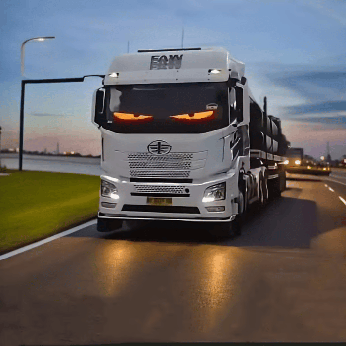 ✨DIY Car Dynamic LED Smart Colorful Eye Lamp Soft Screen