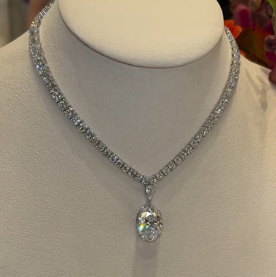 18.5ct Oval Cut White Sapphire Necklace