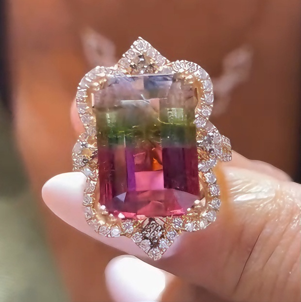6.1ct Emerald Cut Pink & Emerald Sapphire Ring 
