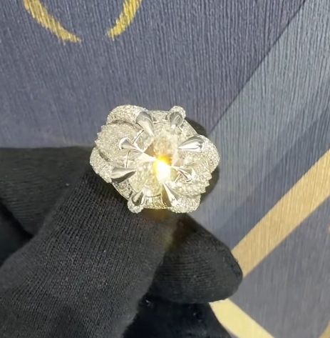 [Copy]Modern Cluster 4.5 Carat Oval Engagement Ring