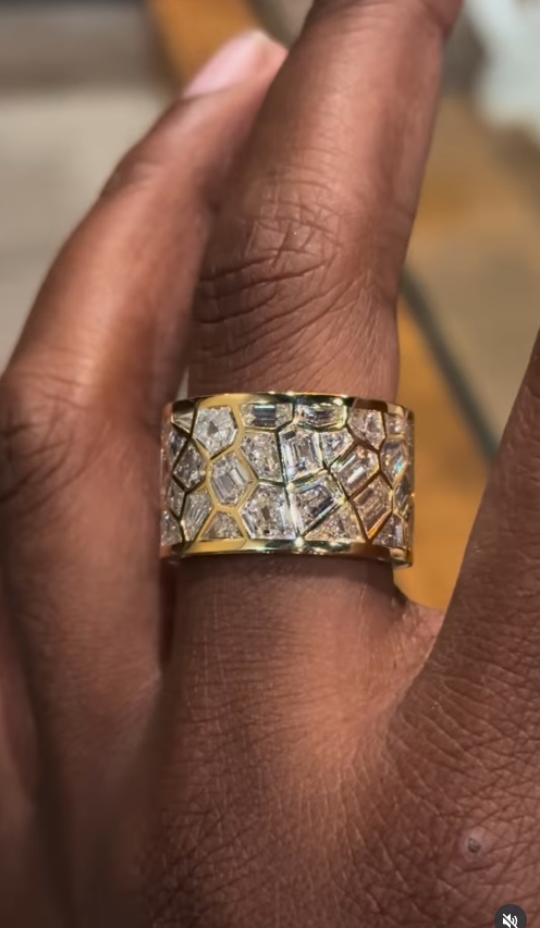 [Copy][Copy][Copy][Copy][Copy][Copy][Copy][Copy][Copy][Copy]2.50 Carat Old Mine Cut Cushion Shape Lab-Grown Diamond Engagement Ring