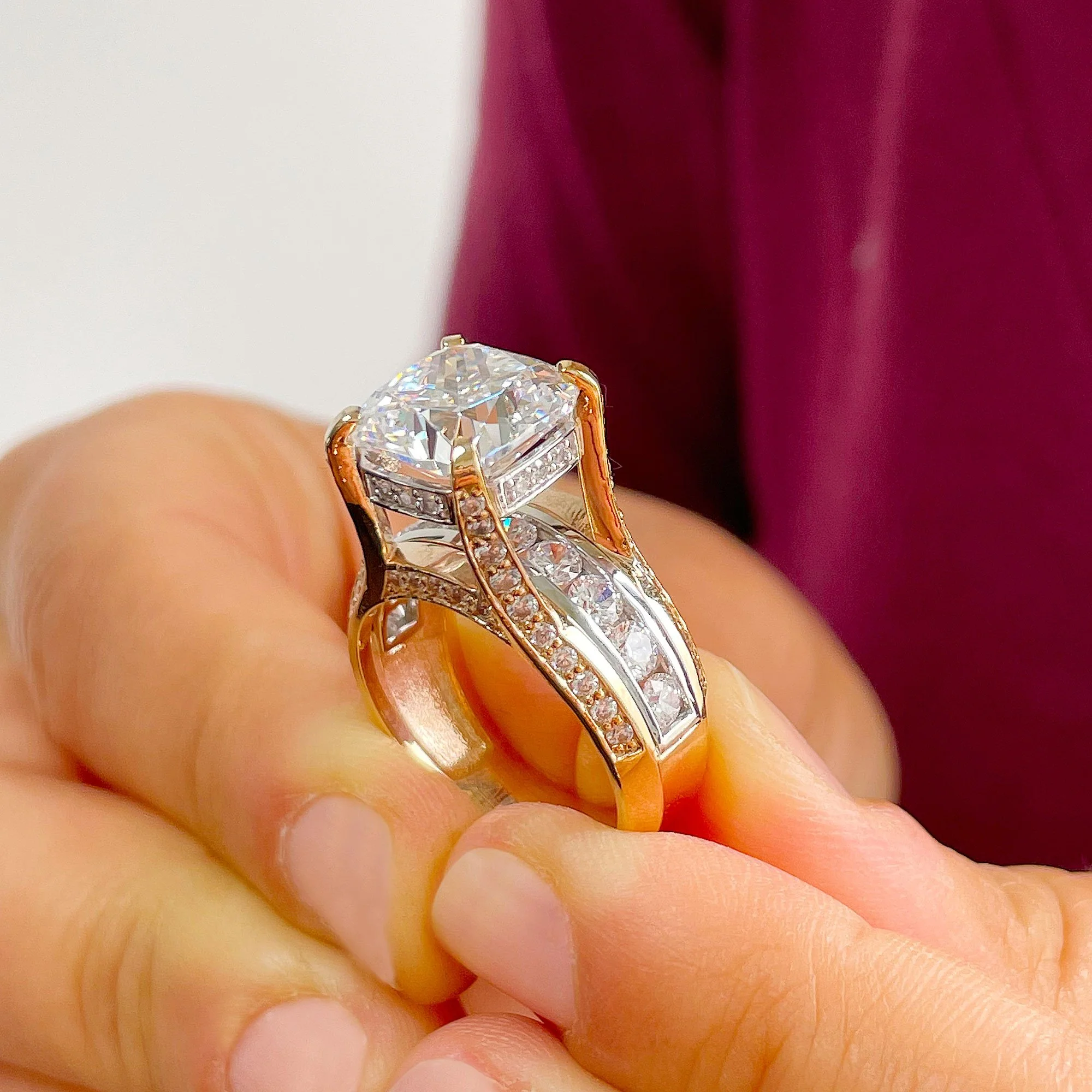 6.5 Carat Fashion Round Cut Engagement Ring