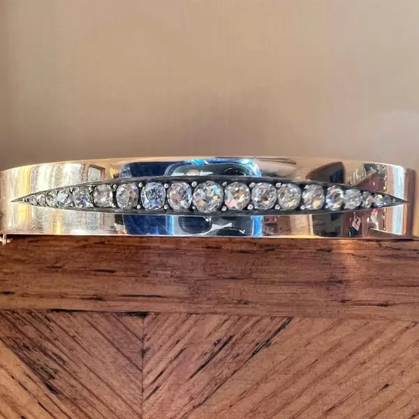 Vintage 7.5ctw Round Cut White Sapphire Hinged Bracelet