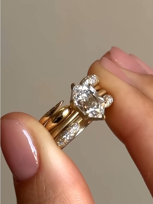 [Copy]12ctw Baguette Cut White Sapphire Unisex Eternity Ring